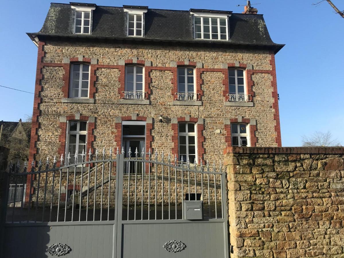 Auberge Ti'gousket Guingamp Eksteriør billede